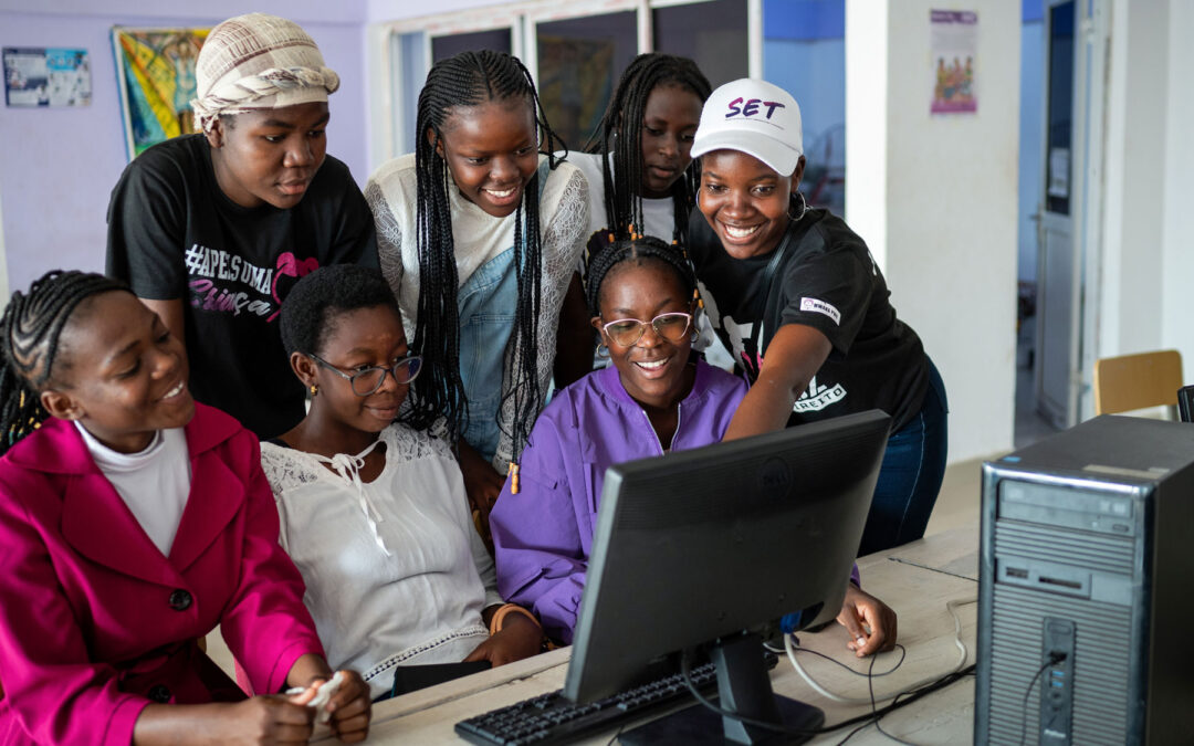 Angola_DSC0140_Kostenbeispiel-Computer_2000x1125