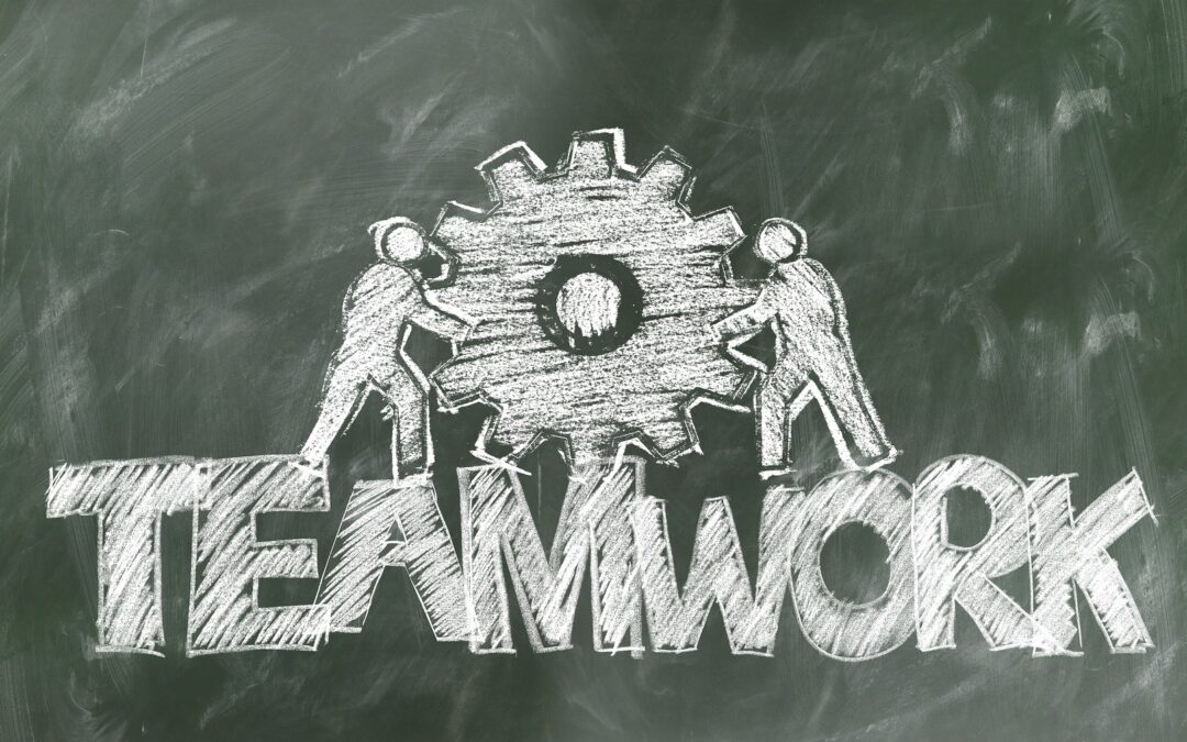 geralt_teamwork-2499619_1920